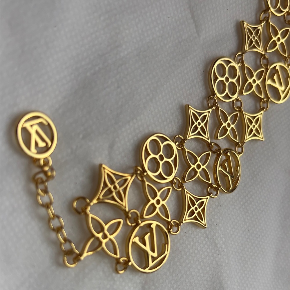 LV Lace Bracelet + Dust bag - Picture 9 of 10